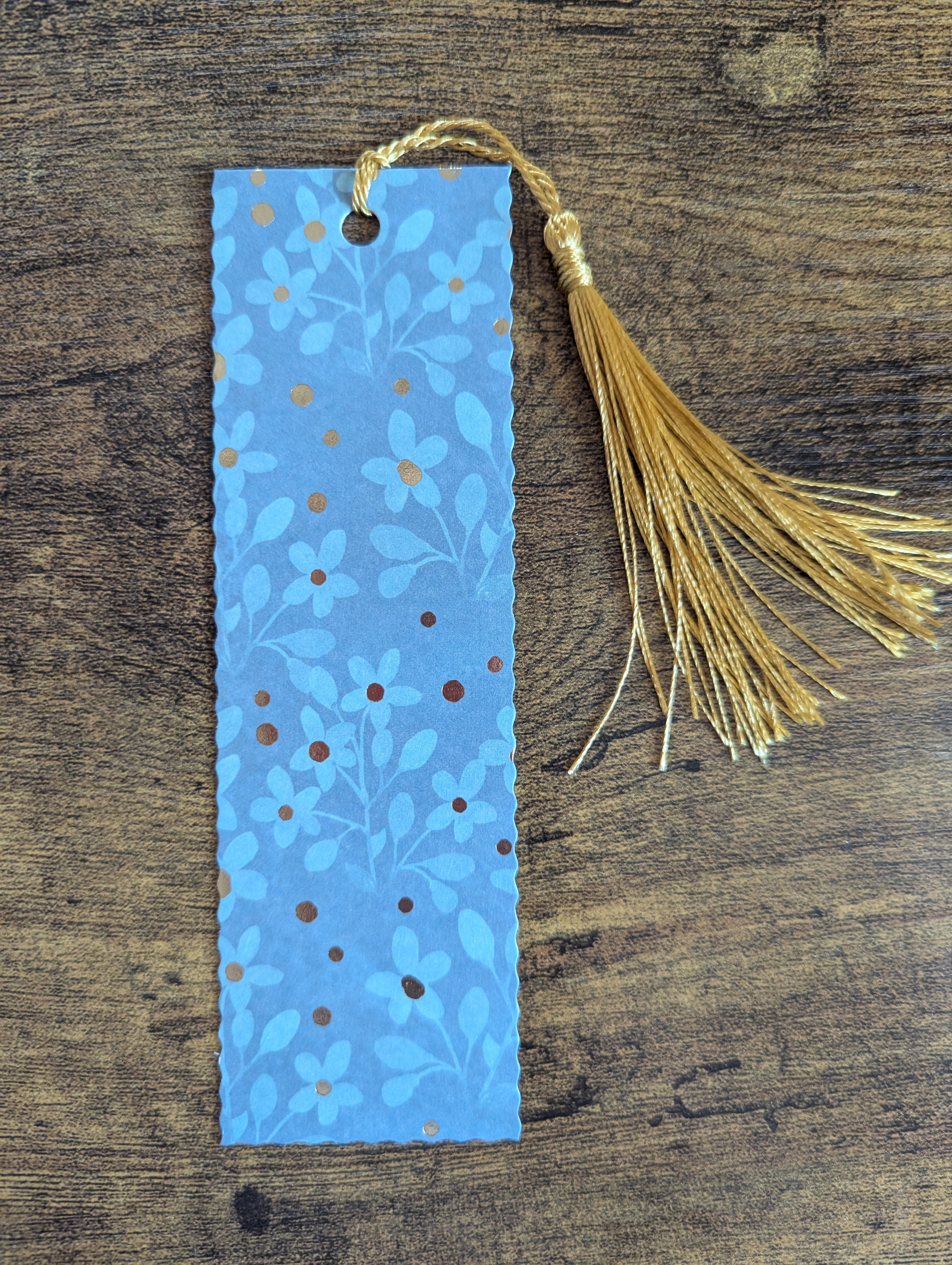 Cosy Notes: Tasseled Bookmark