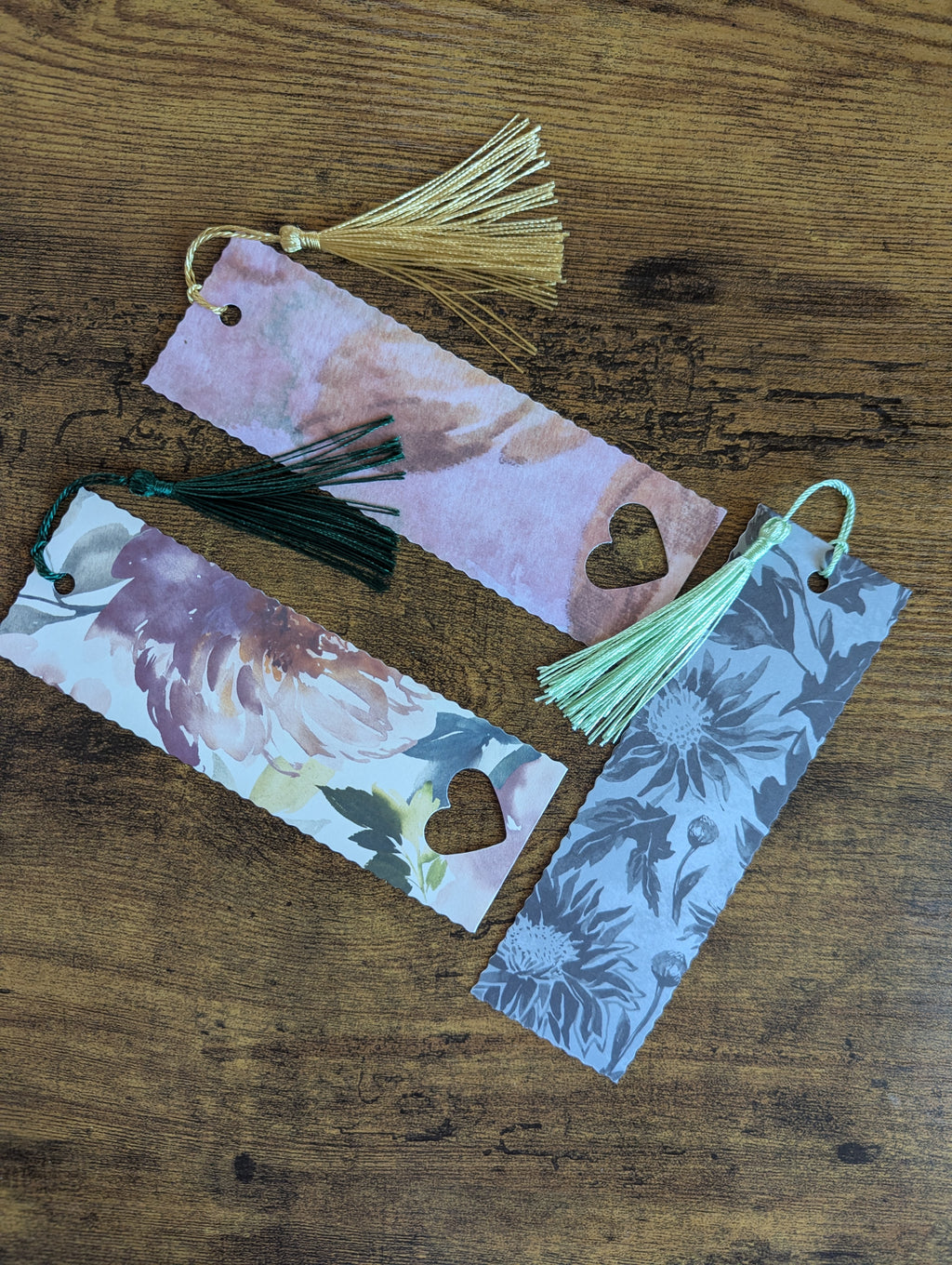 Cosy Notes: Tasseled Bookmark