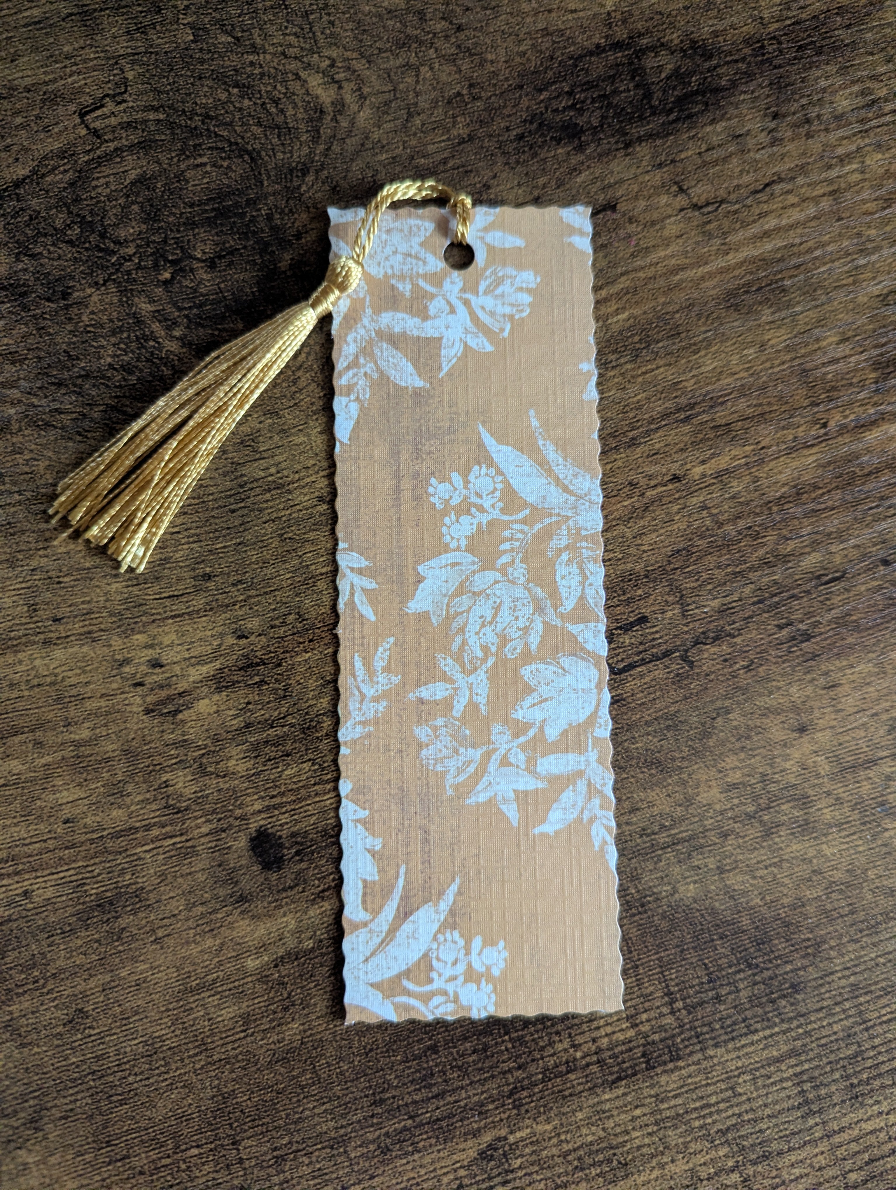 Cosy Notes: Tasseled Bookmark