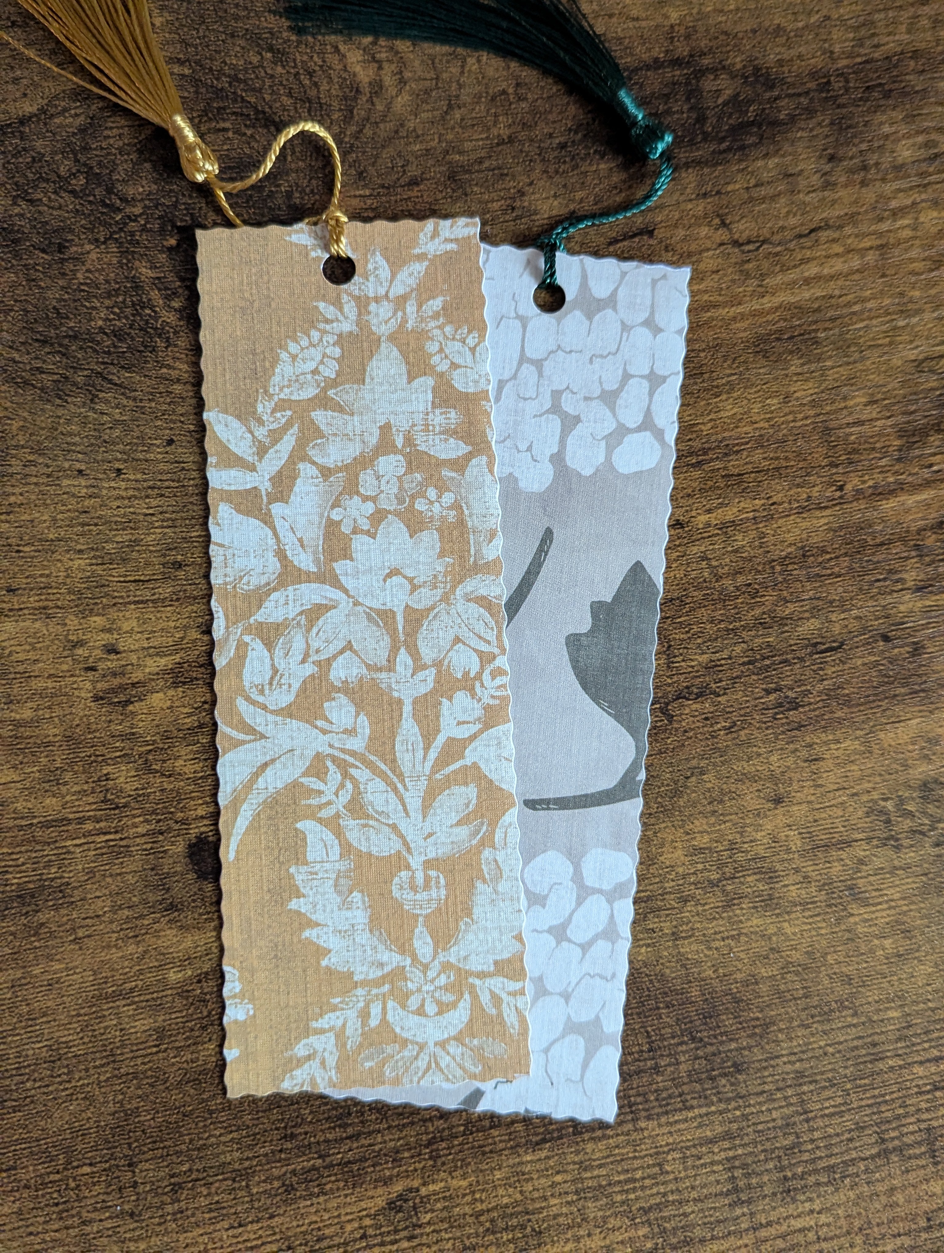 Cosy Notes: Tasseled Bookmark