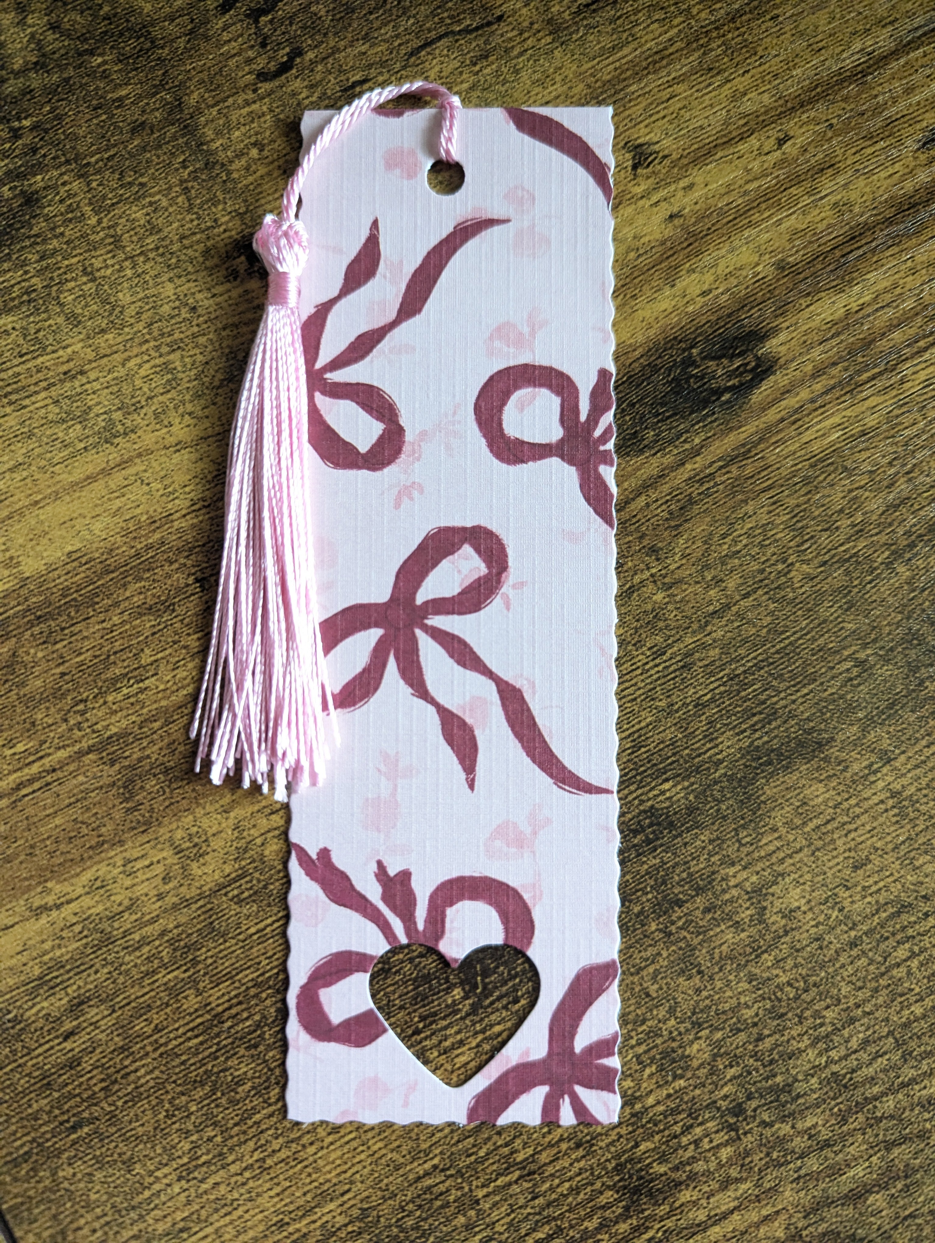 Cosy Notes: Tasseled Bookmark